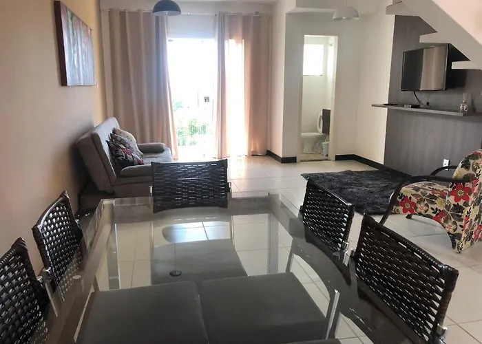 Casa No Mirante De Escarpas